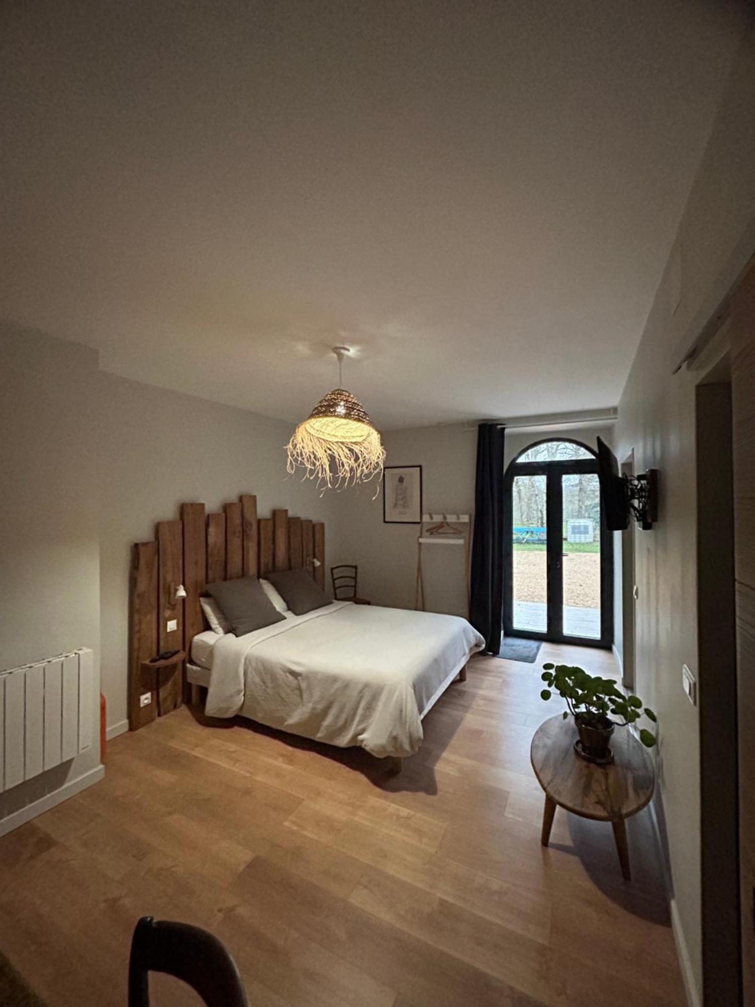 Chambres D'Hotes De La Pilatiere Persac Luaran gambar
